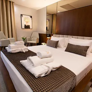 hotel-sokrati.hotels-in-tirana.com/