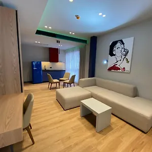 si.hotels-in-tirana.com/
