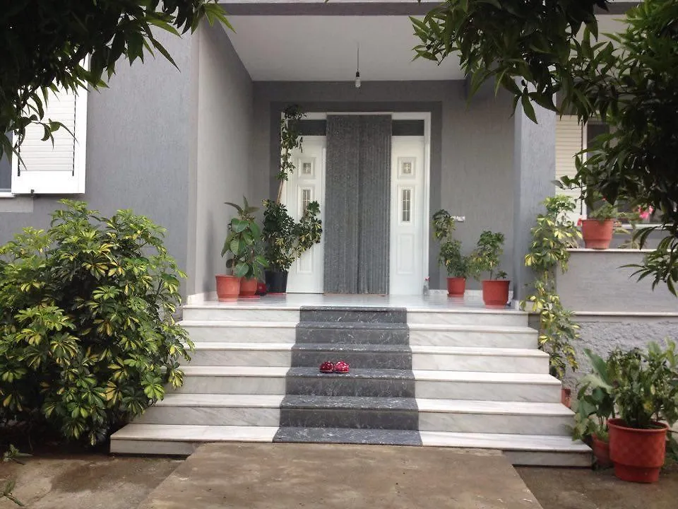 Guesthouse Anila Divjaka 0*,  Albanien