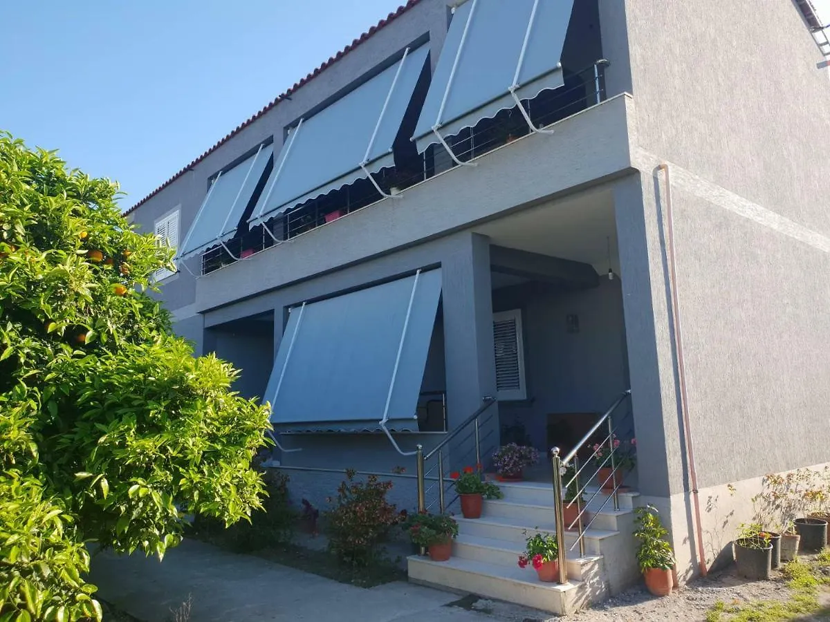 Guesthouse Anila Divjaka 0*,  Albanien